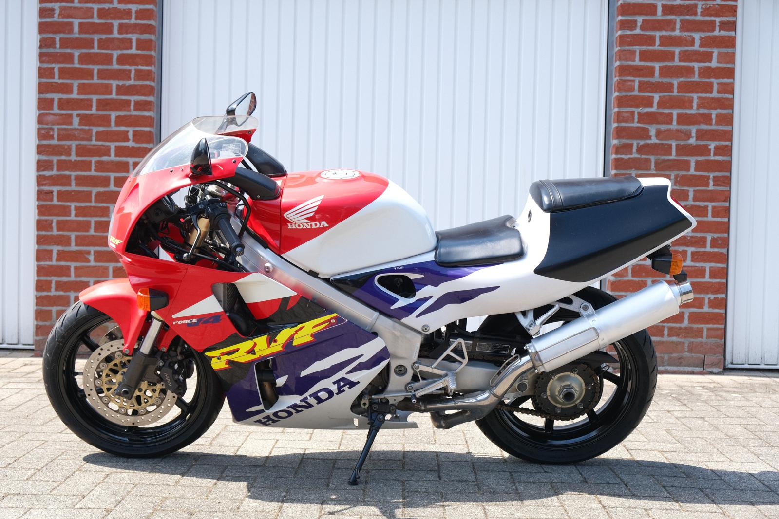 Honda RVF400R NC35 – 18,101 km / Mechanically Perfect /Y2000